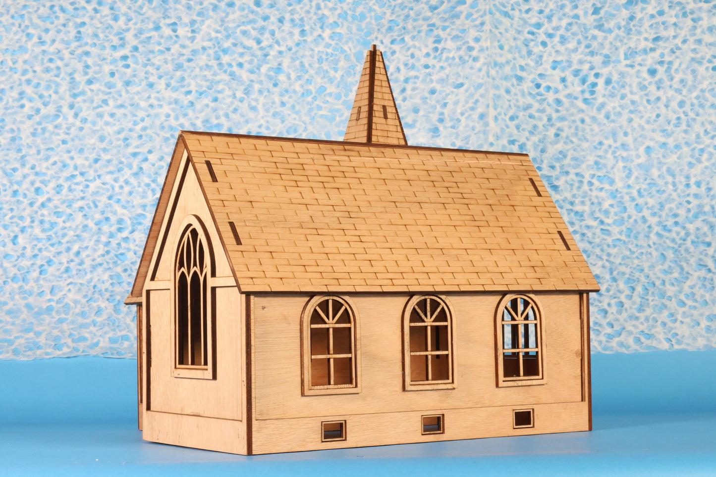 1:48 (O scale) Colonial-Style Church
