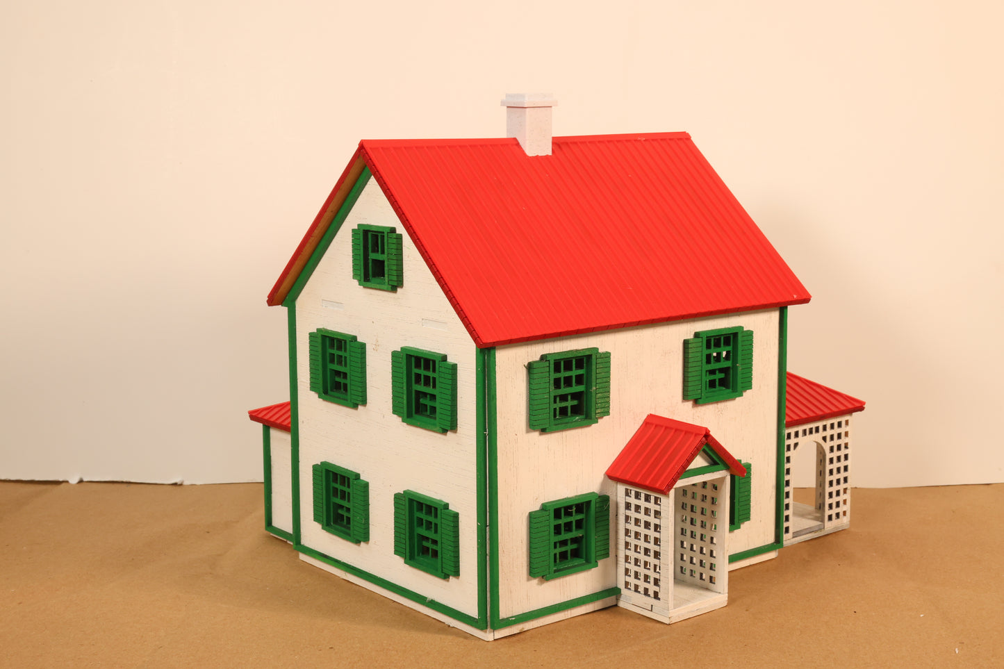 O-Scale Christmas House