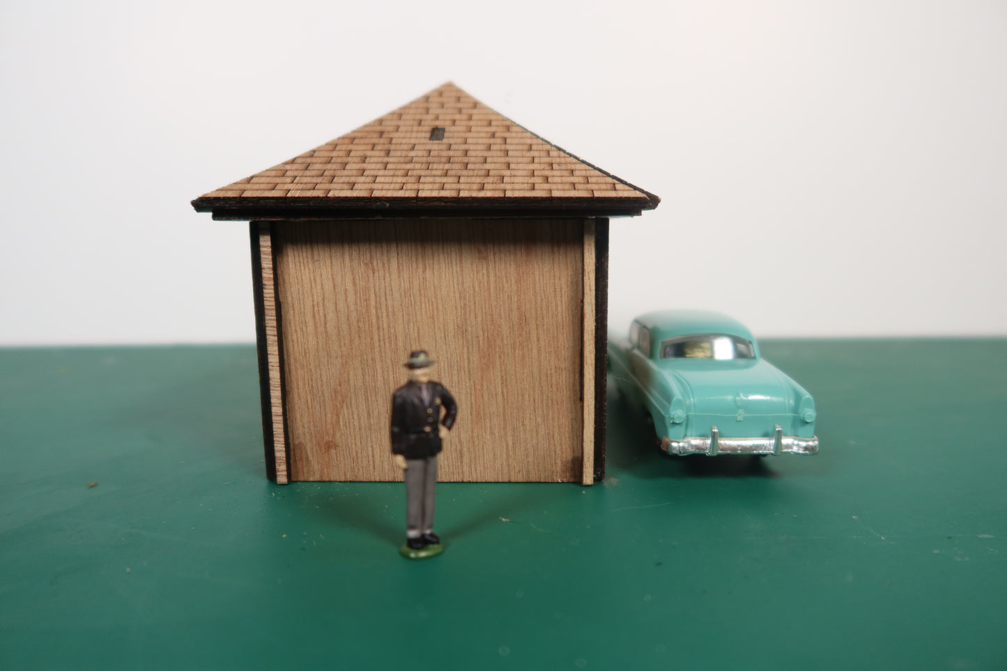 1:48 (O scale) Small Garage
