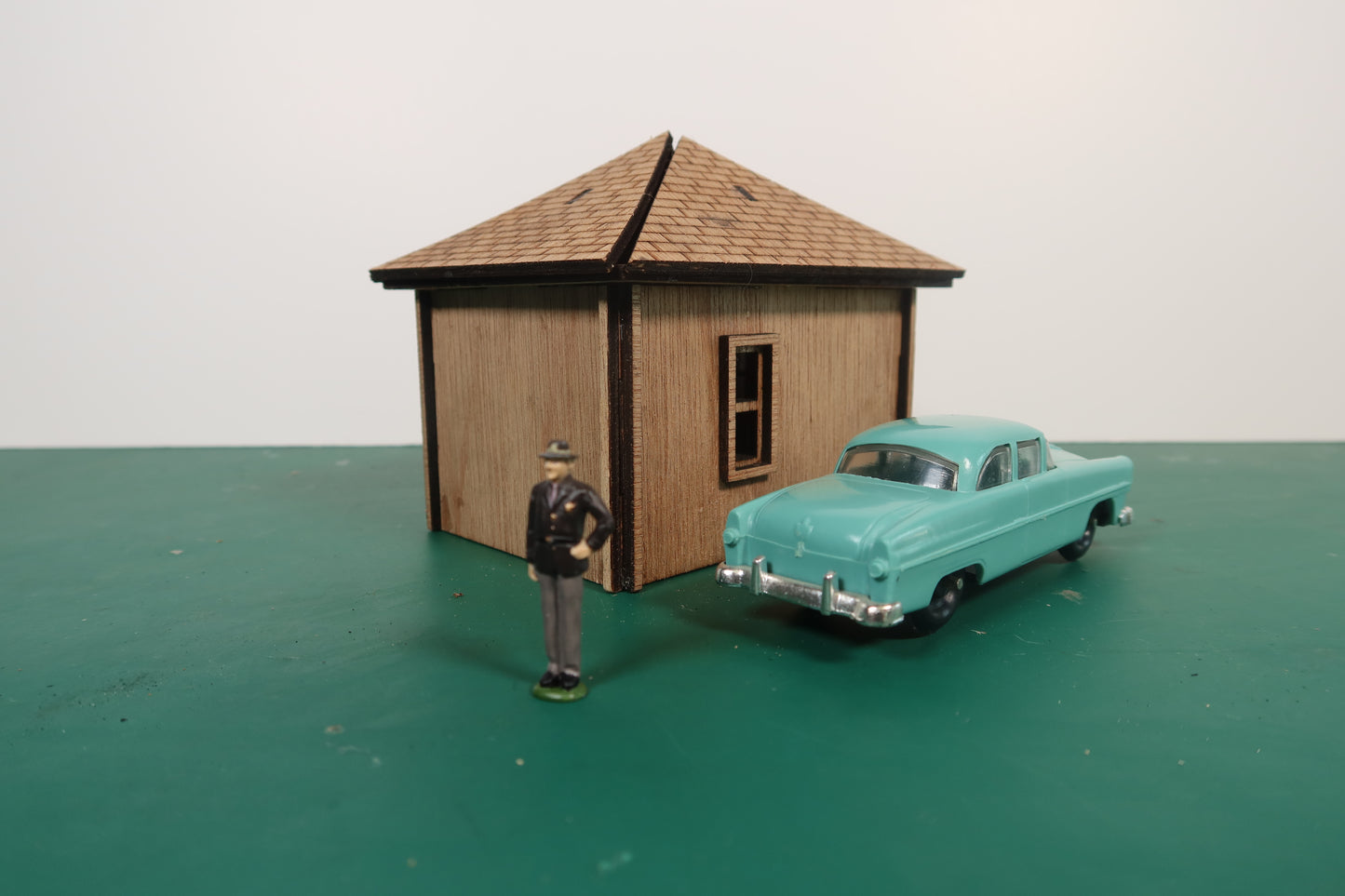1:48 (O scale) Small Garage