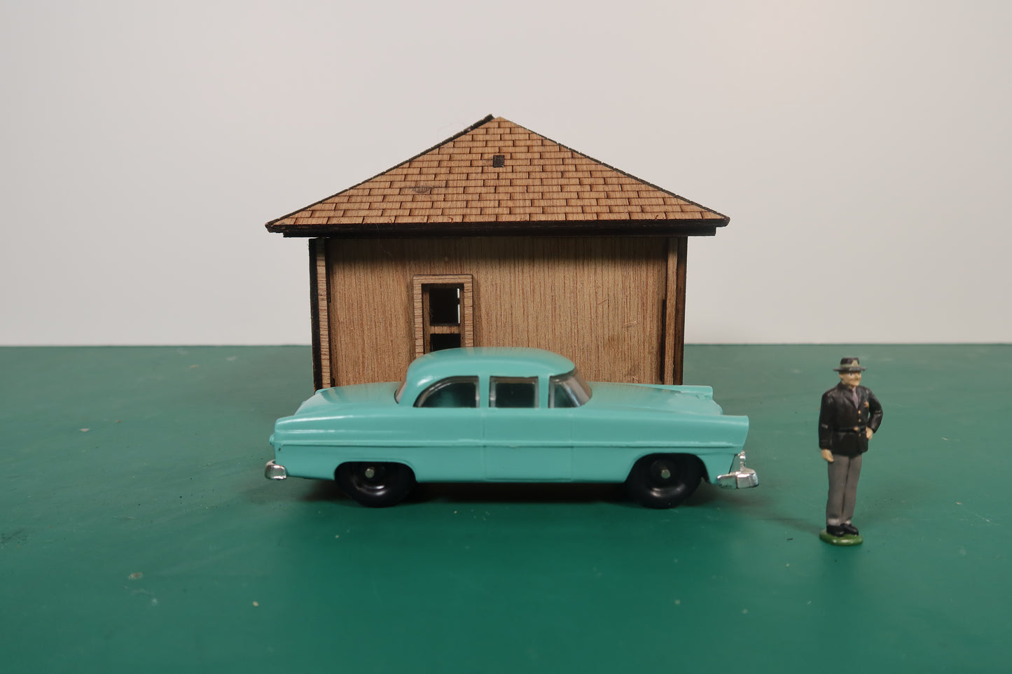 1:48 (O scale) Small Garage