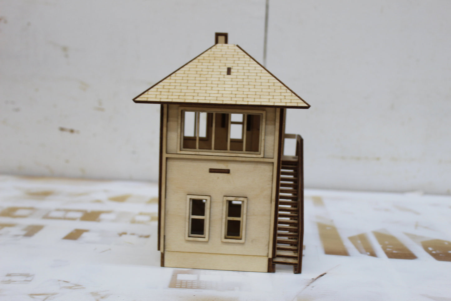 1:48 (O scale) Signal Tower