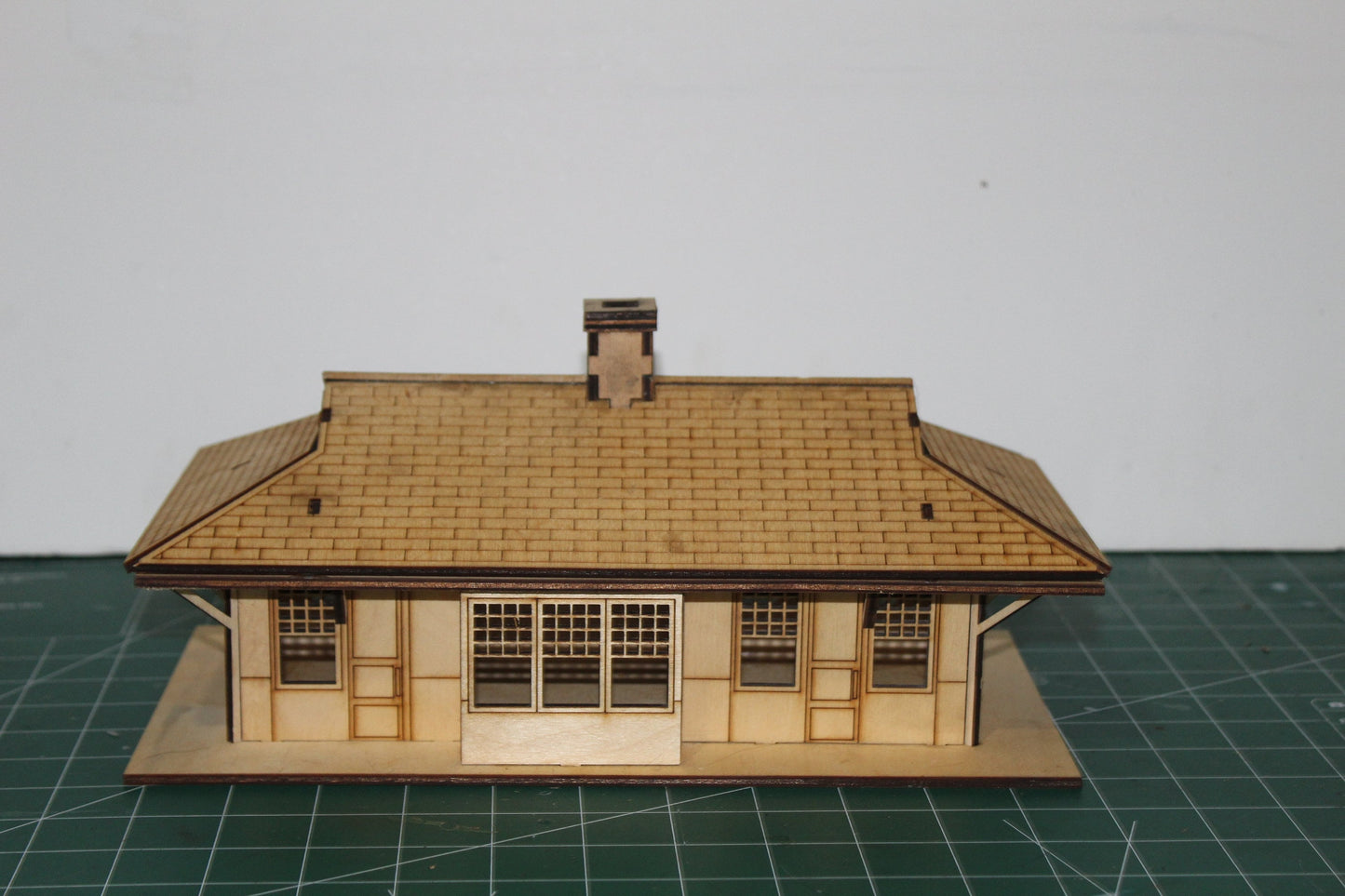 1:48 (O scale)Train Station