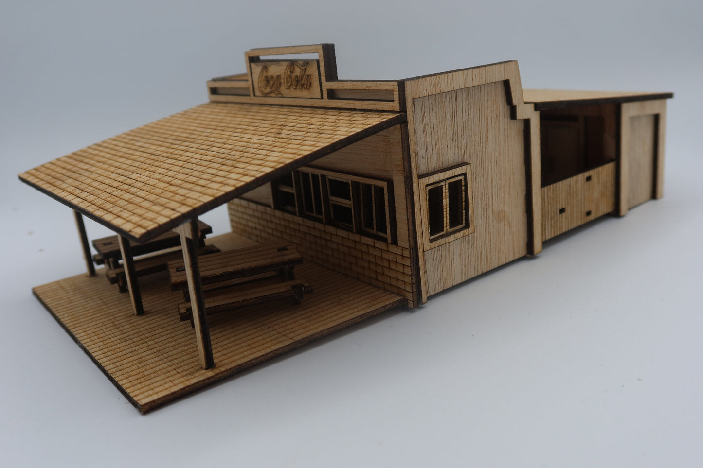 1:48 (O scale) 1950s Roadside Dinner