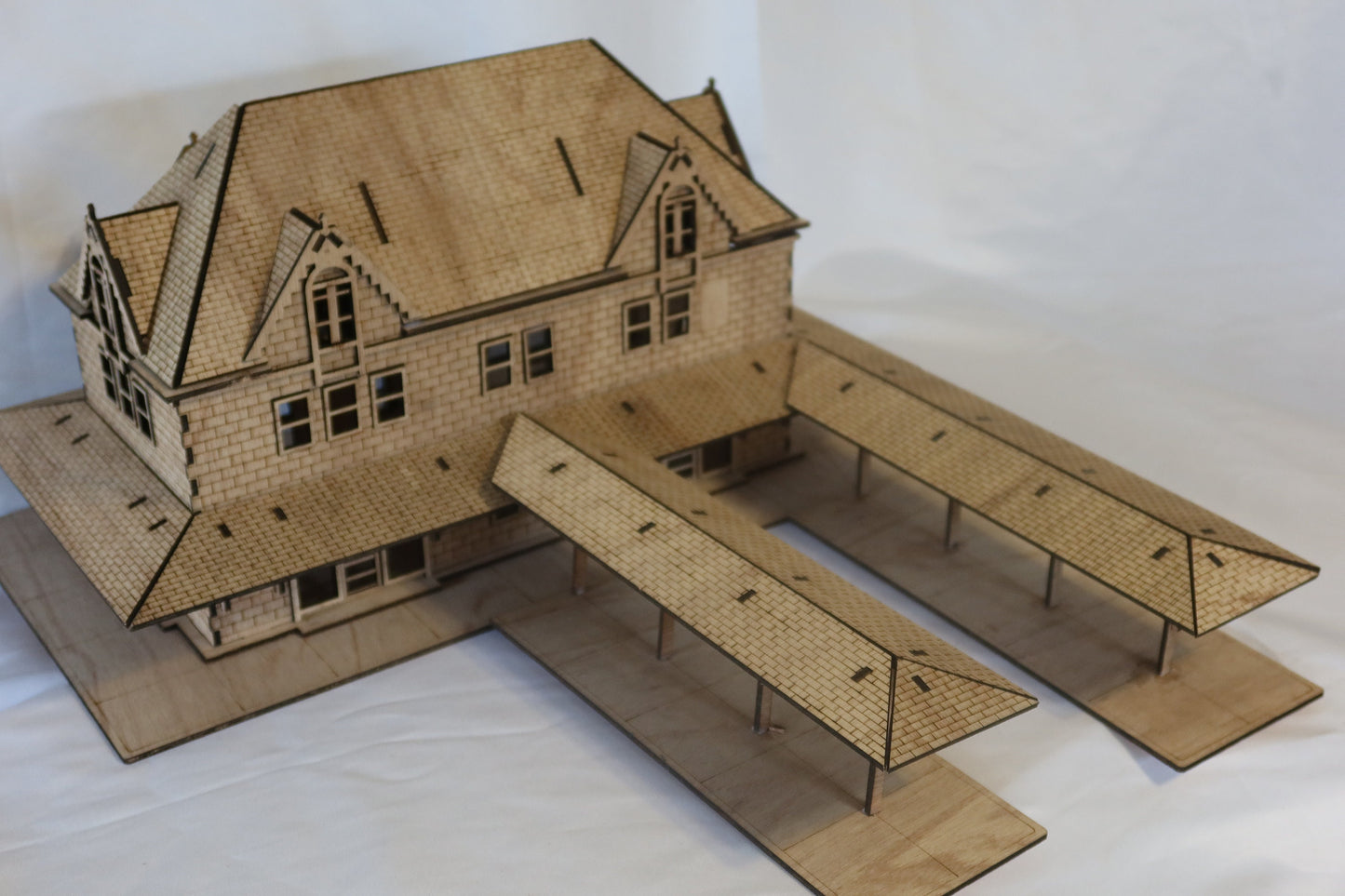 1:48 (O scale) Central Station