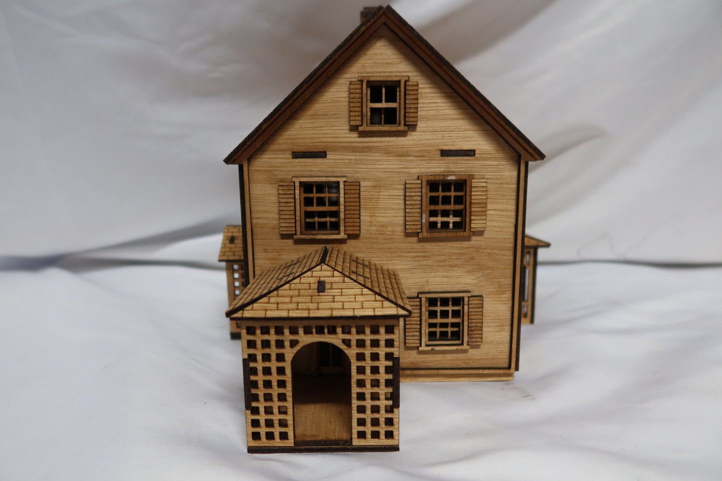 1:48 (O scale) Bethany Beach House