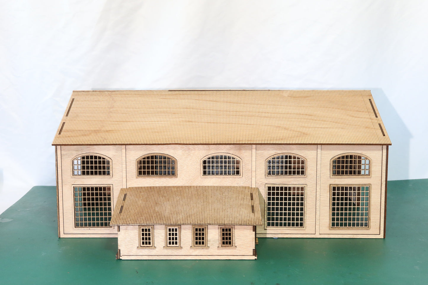 O scale (1:48) Old Warehouse